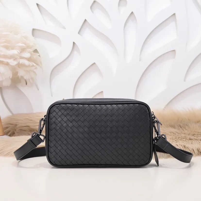 All categories 💚 Top version men’s bags 💚 BV 2024 new BV crossbody bag